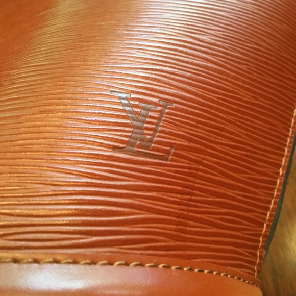 LV Epi shoulder bag set - Picture 5 of 11